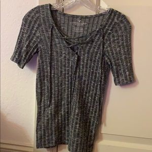 AE v neck